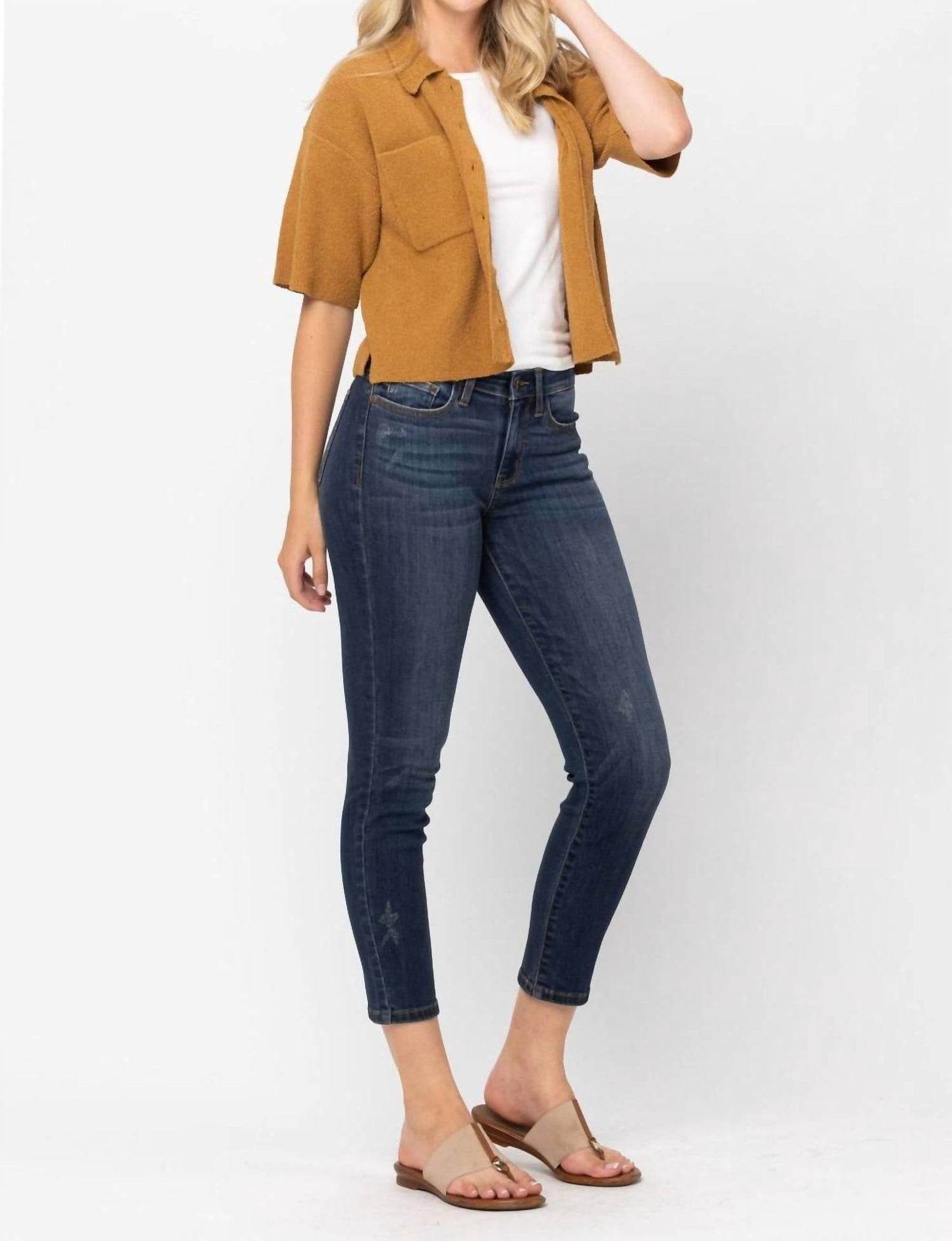 Judy Blue - Mid Rise Cropped Relaxed Denim Jeans