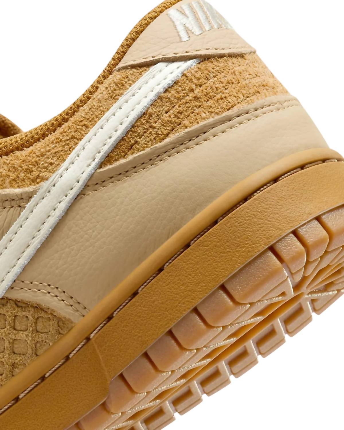 Nike - Men's Dunk Low Retro Waffle Sneakers