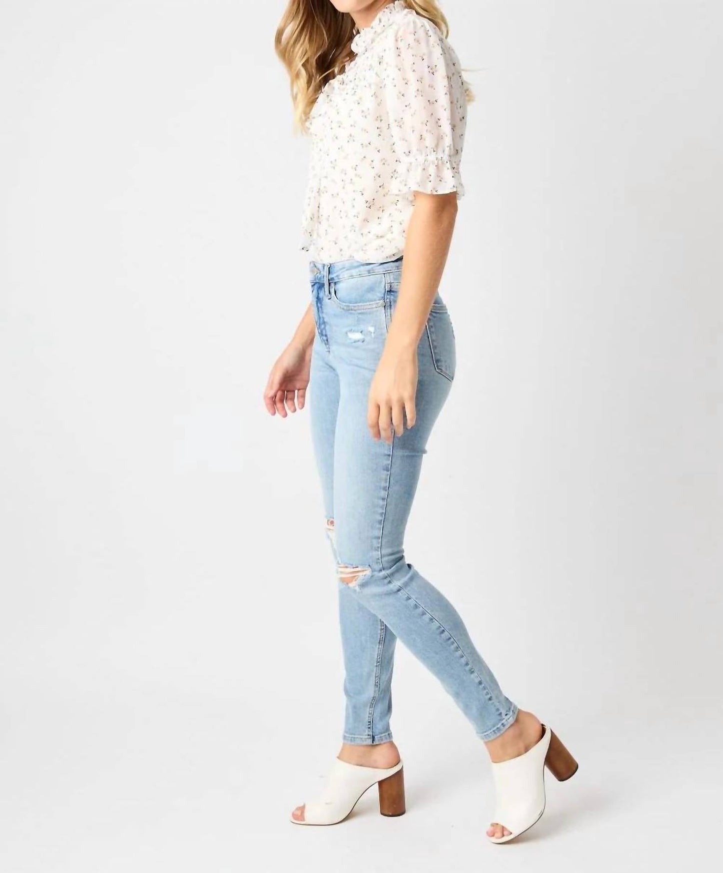 Judy Blue - Mid Rise Tummy Control Destroy Skinny Jeans