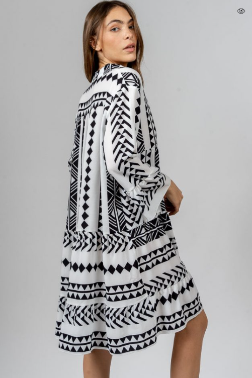 Silk &amp; Salt O Vestido de Verão Perfeito Preto