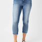 Judy Blue - Mid Rise Contrast Wash Capris