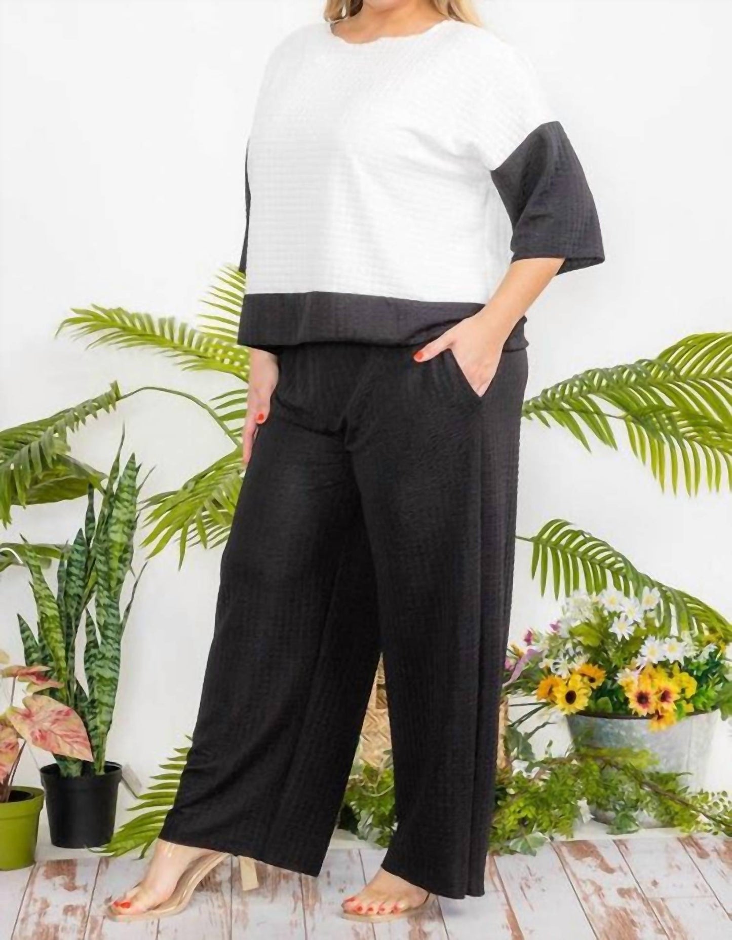 Karen T Design - Cozy Textured Two-piece Set