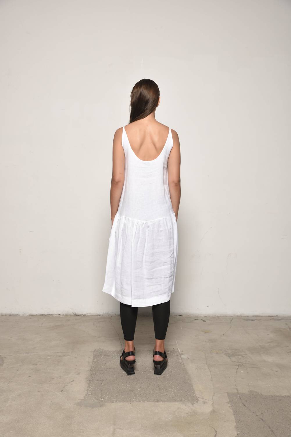 Simply Mila - Vestido Peplum de Linho