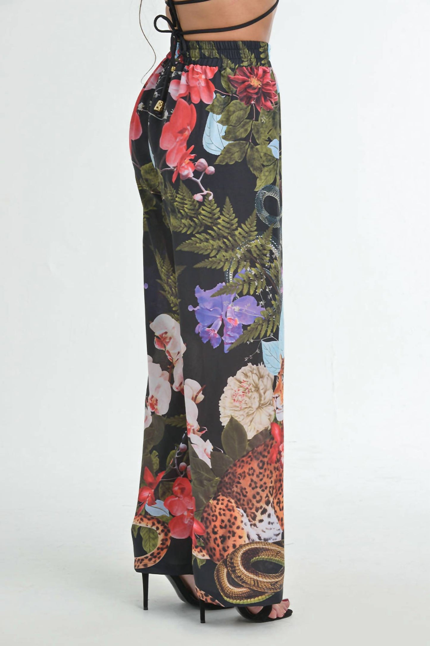 Steffany Milano - Tropical Paradise Set