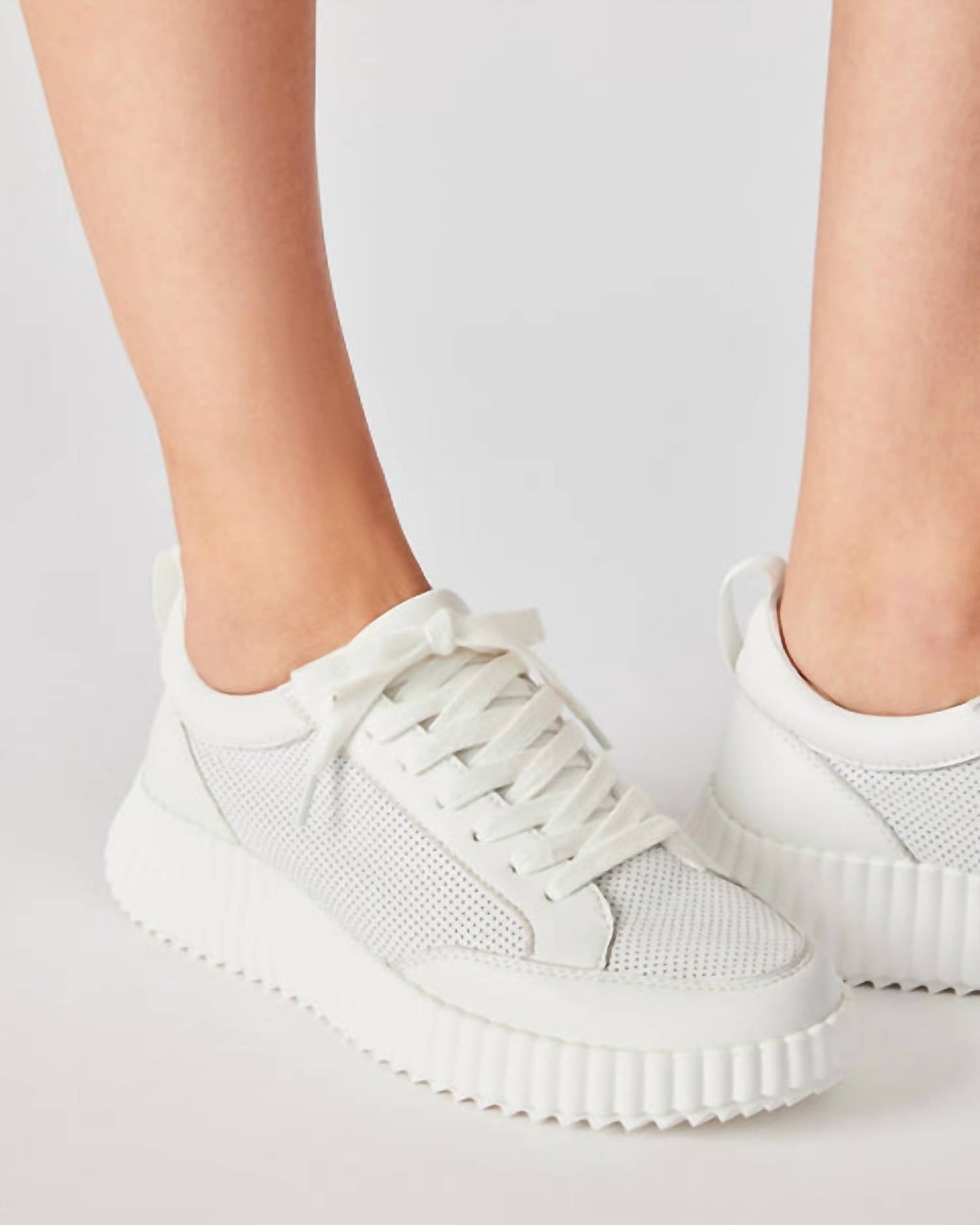 Steve Madden - Shock Sneaker