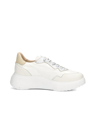 Wonders - Lightweight Lace Sneakers