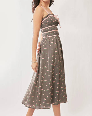Trendsi - Davi &amp; Dani Vestido Midi com Corpete e Fita de Veludo Contrastante