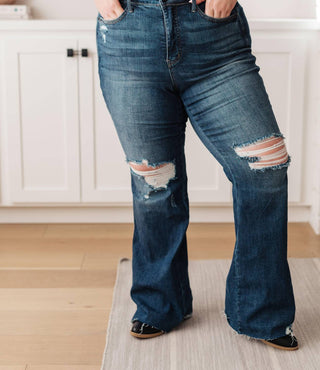 Judy Blue - Calça Jeans Flare Desgastada com Top de Controle de Cintura Alta