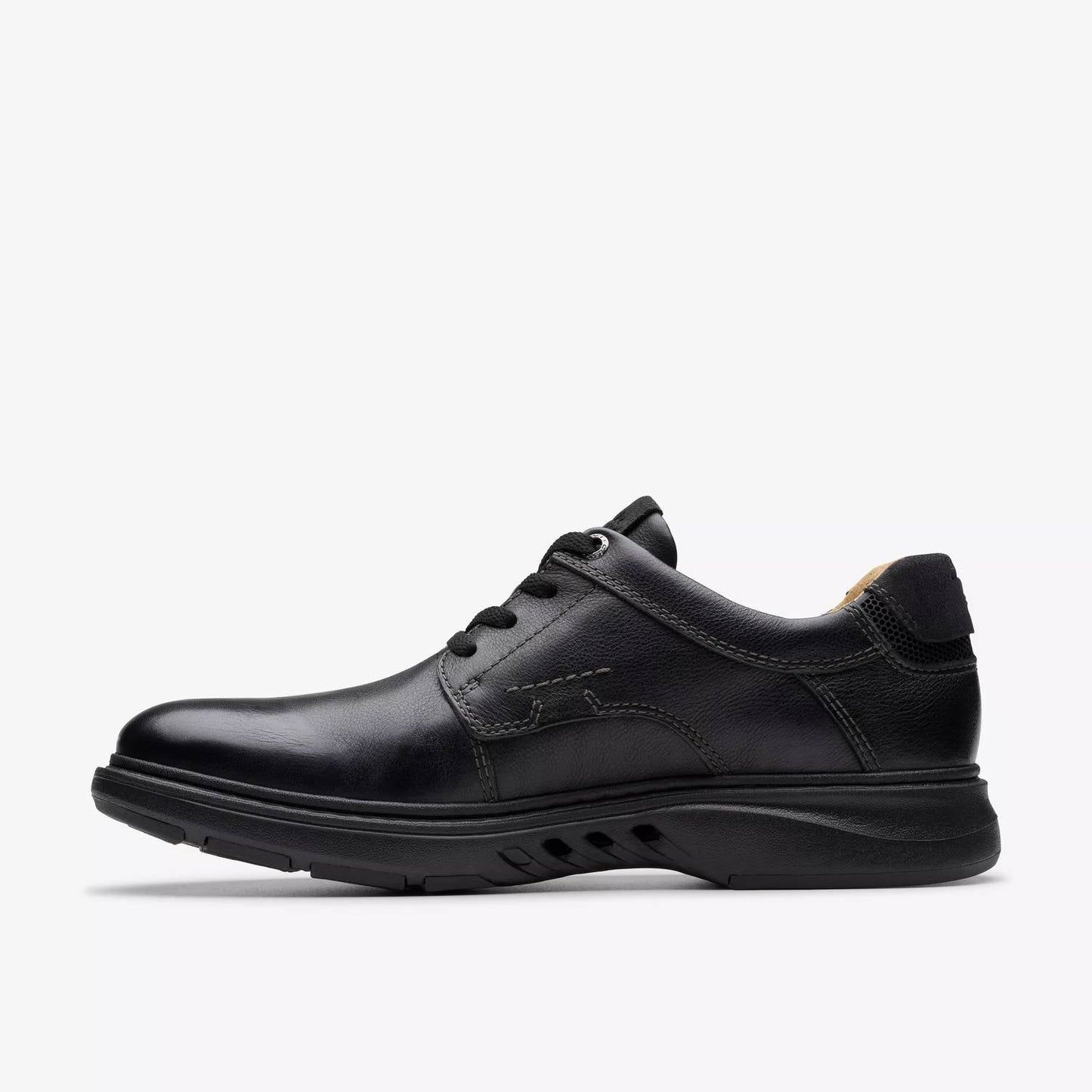 Clarks - Men's Un Briley Pace Shoes