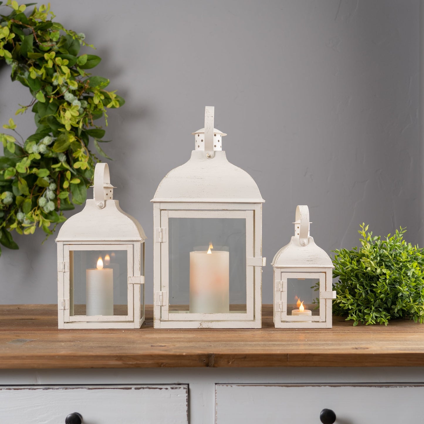 Modern ivory metal lantern (set of 3)