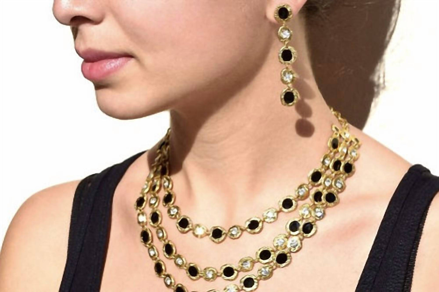 Avenue Chic - Women's Andrea Necklace