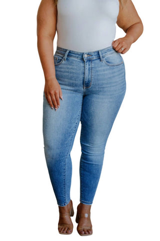 Judy Blue - Calça Jeans Skinny Vintage de Cintura Média