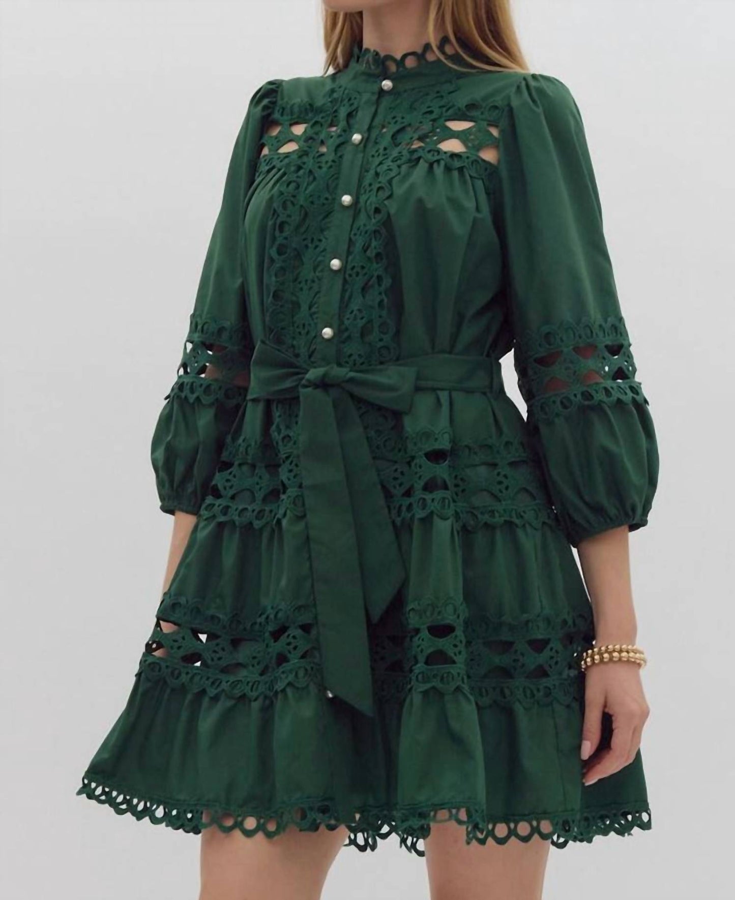 Entro - Pearl Detail Short Lace Dress