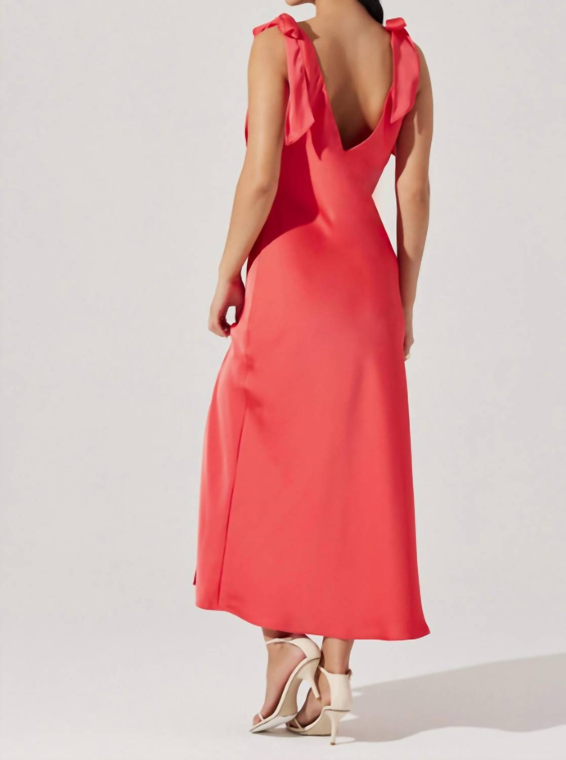 Astr - Allexina Midi Dress