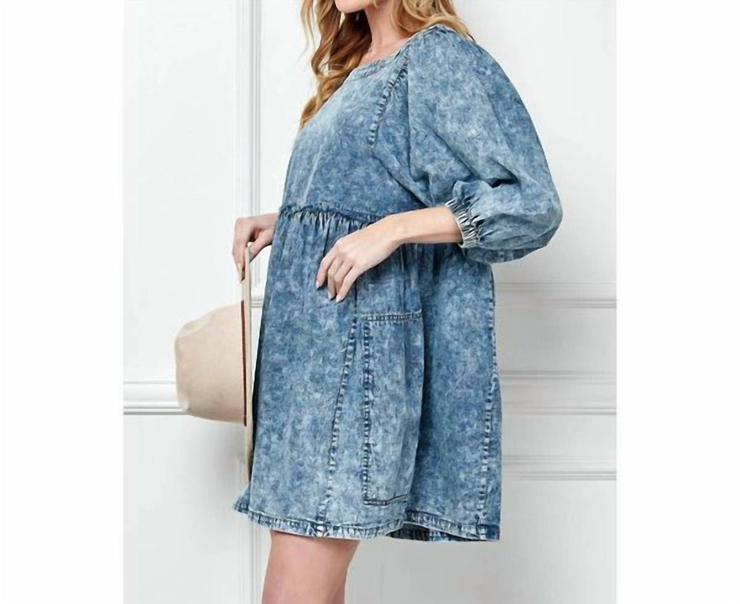 Veveret - Icewash Denim Mini Dress