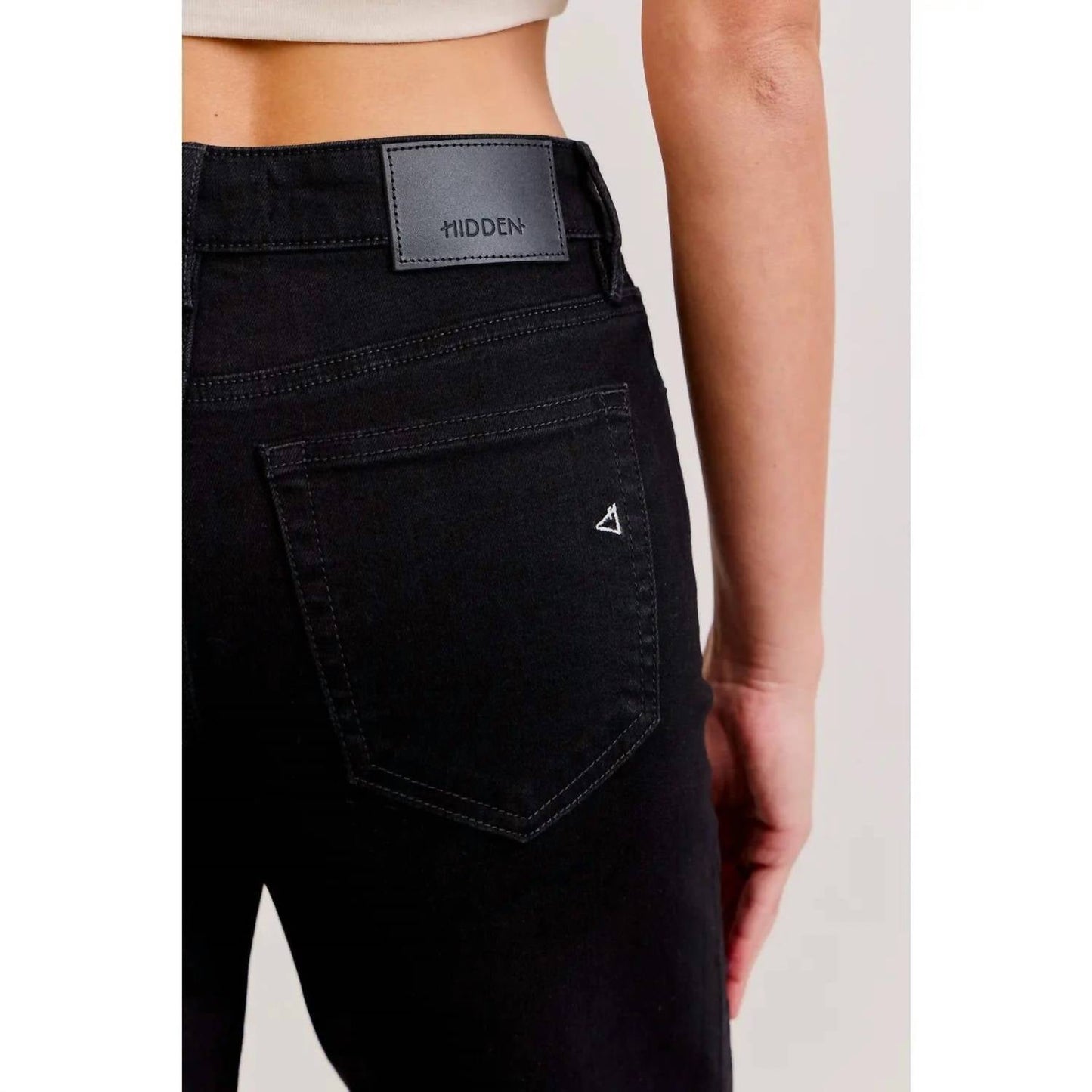 Oculto - Calça Jeans Nori de Cintura Média e Perna Larga