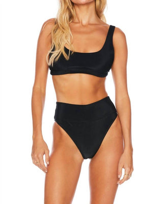 Beach Riot - Fundo da Rodovia