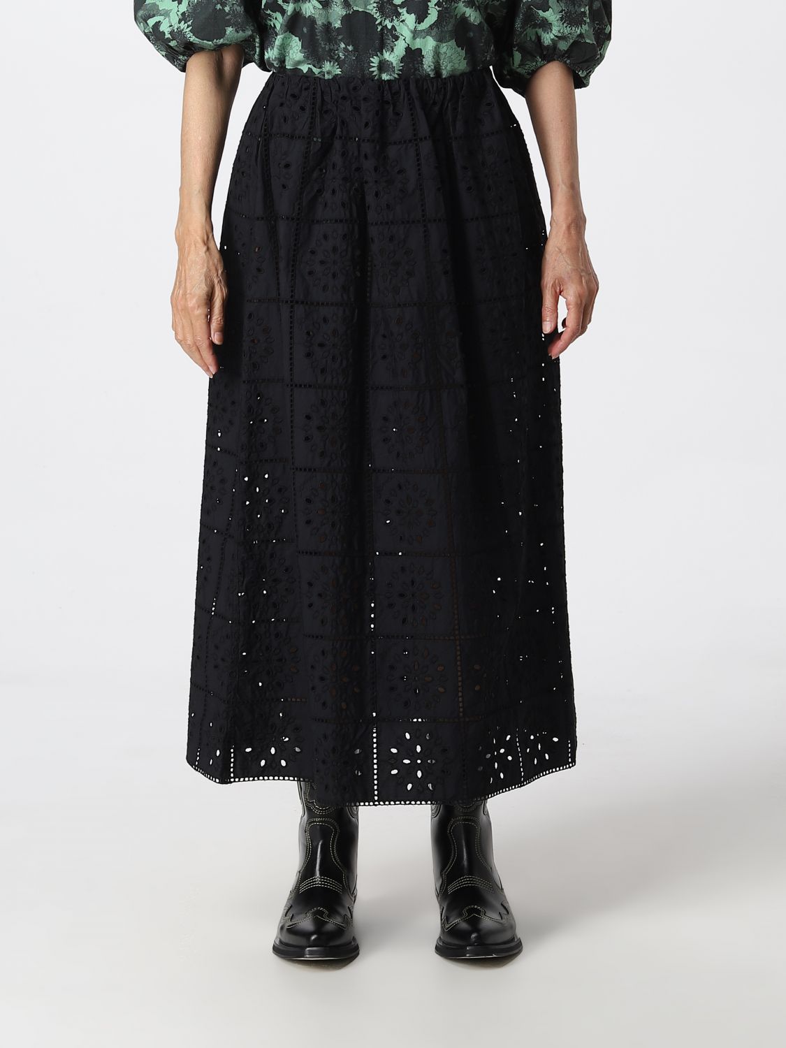 ganni-broderie-anglaise-midi-skirt-black-40