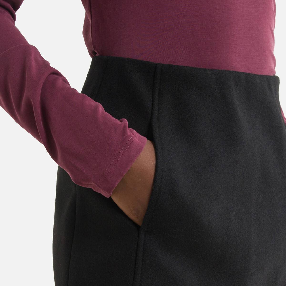 Minissaia reta reciclada feminina VERO MODA preta