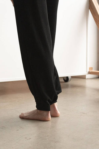 Kylie Paige - Calça Cônica Sweeny