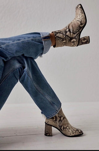 Free People - Bota de cano curto Sienna