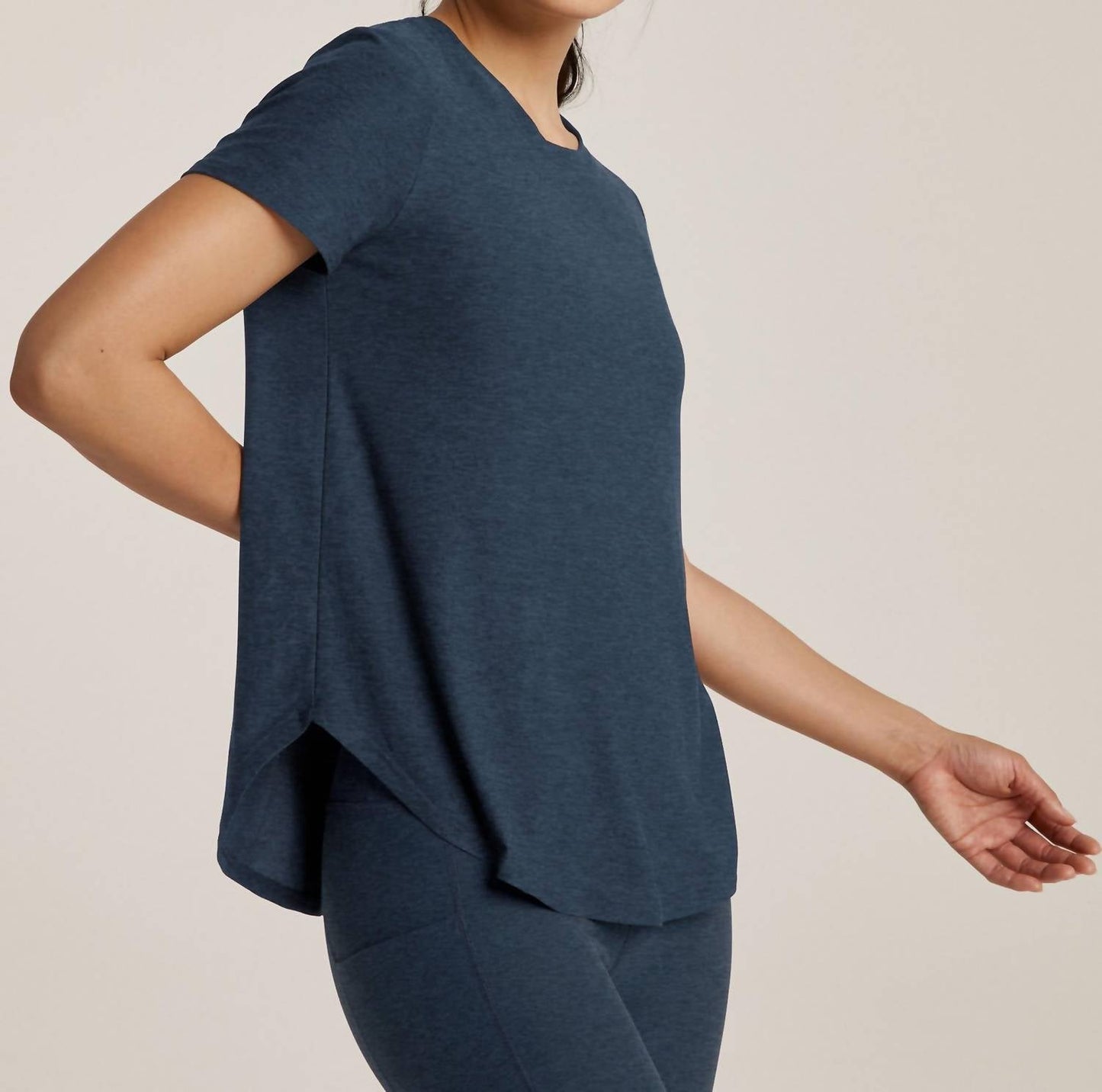 Beyond Yoga - Women's Featherweight On The Down Top