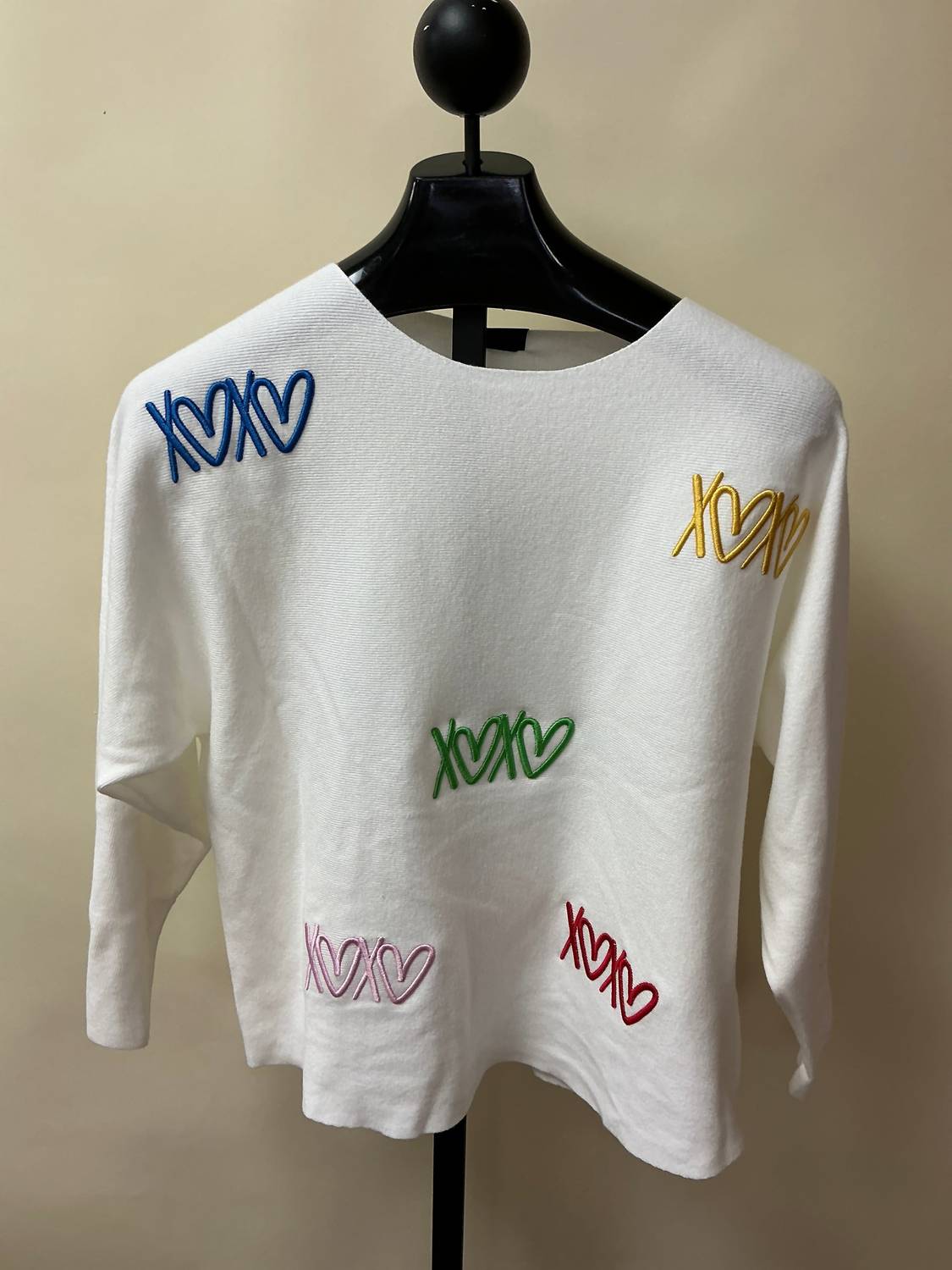 Aaeda - Long Sleeve Xoxo Sweater