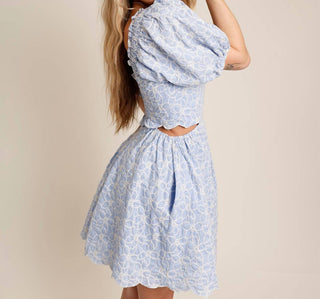 Sofie The Label - Vestido curto bordado com recortes em abril