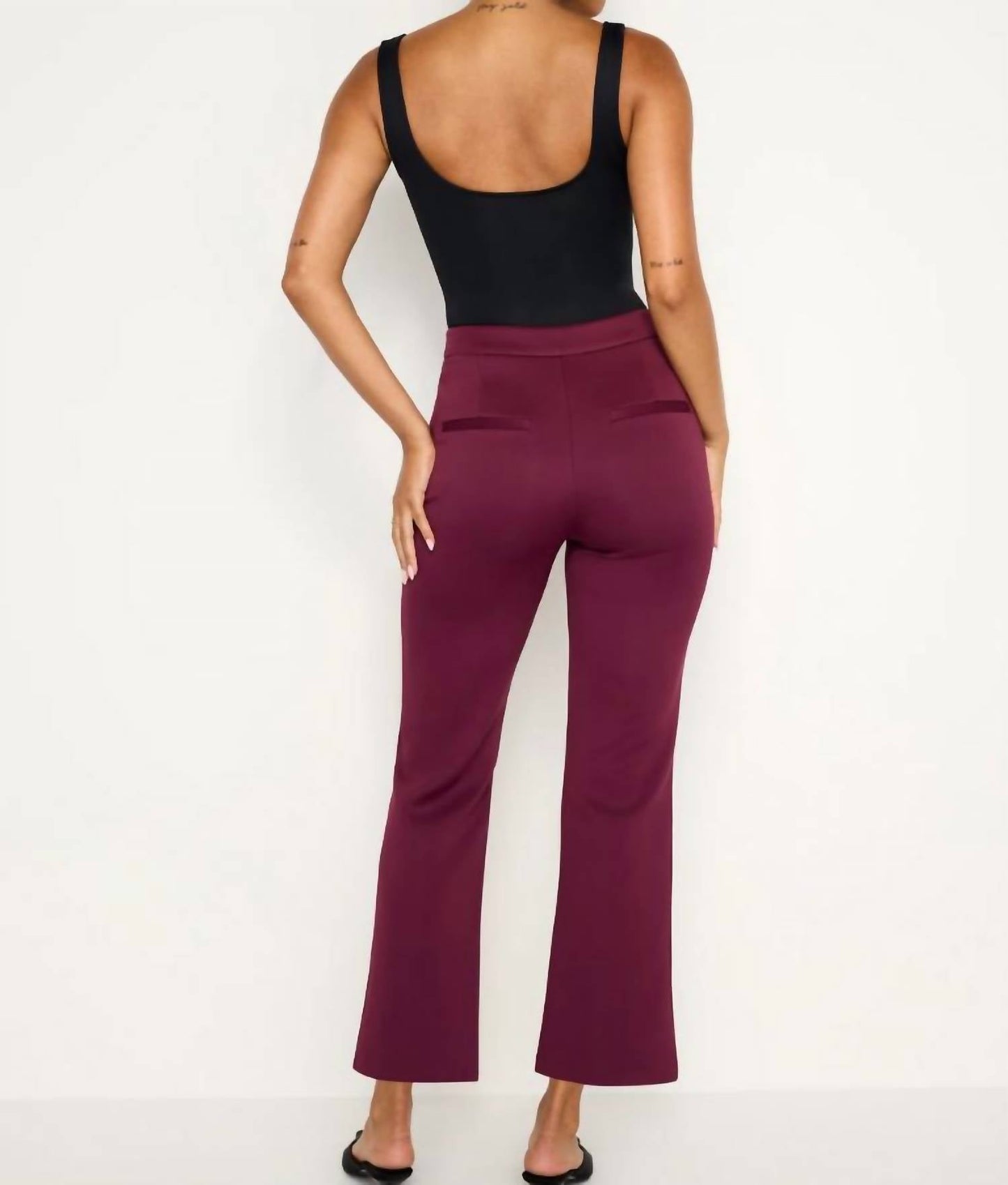 Good American - Scuba Cropped Straight Pant