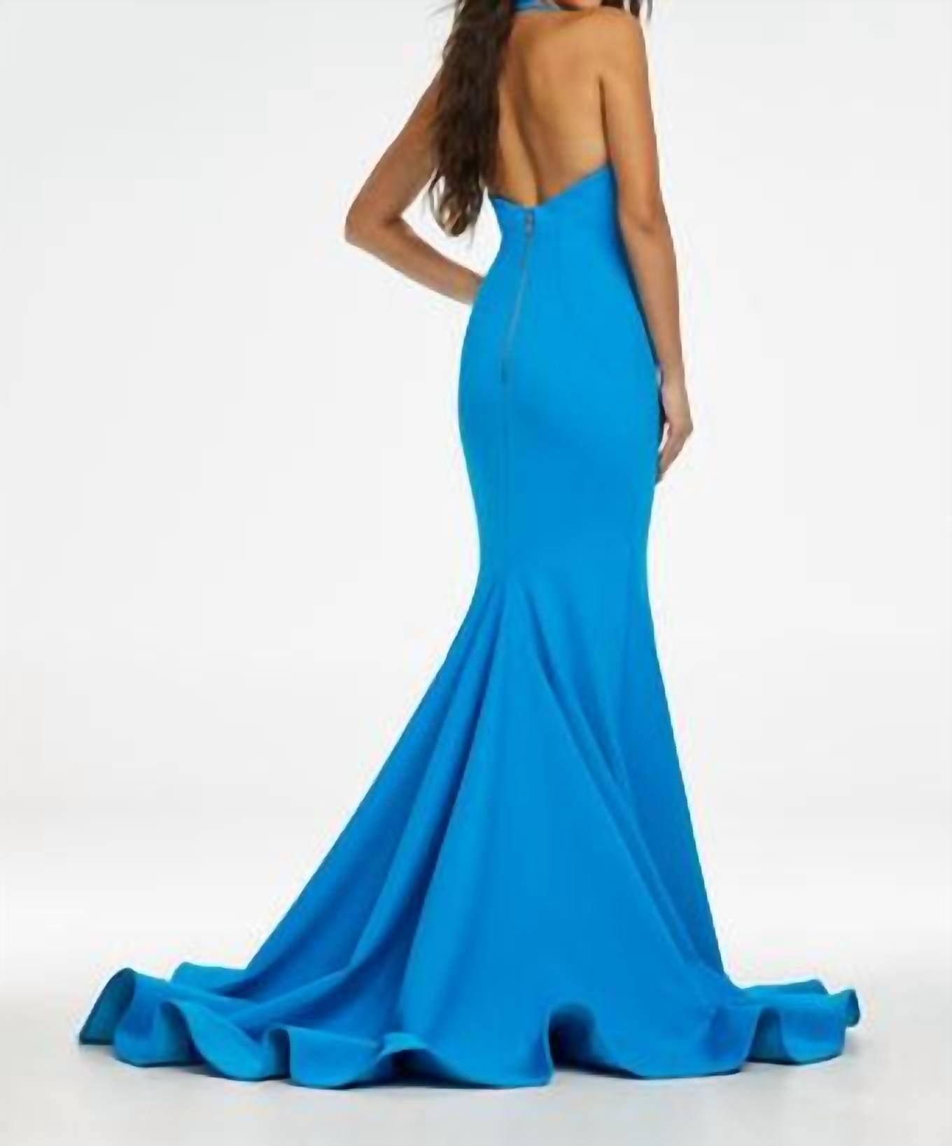 Ashleylauren - Stunning Halter Gown