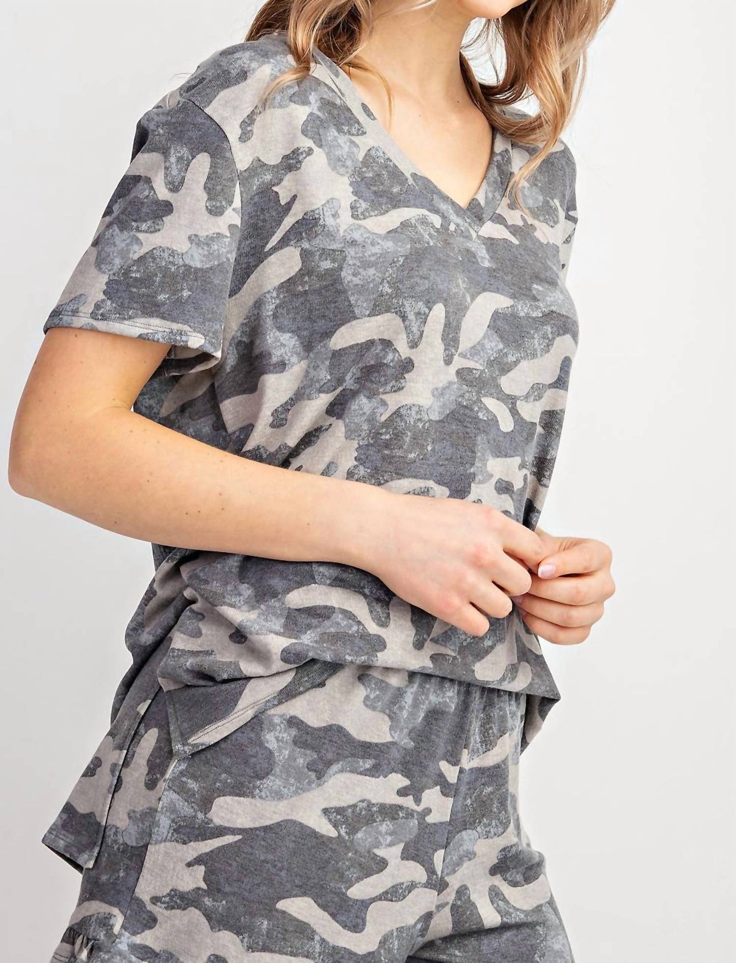 143 Story - Camouflage Short Sleeve Top