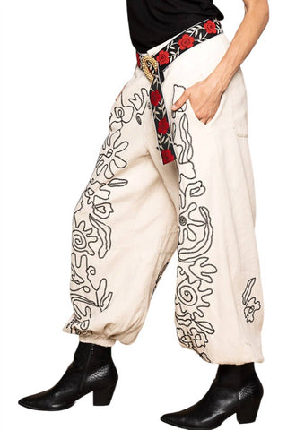 Pol - Calça de sarja lisa com padrão floral bordado