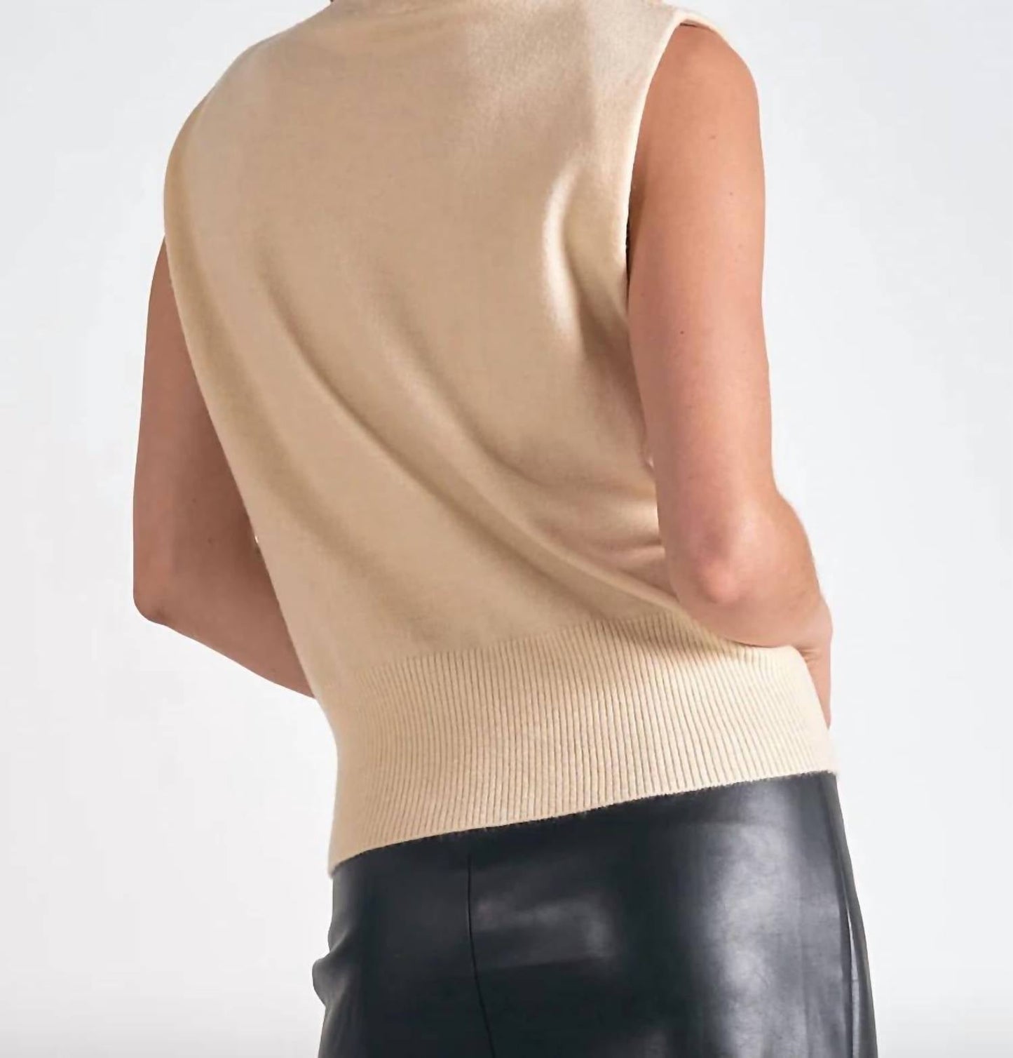 Elan - Sleeveless Sweater