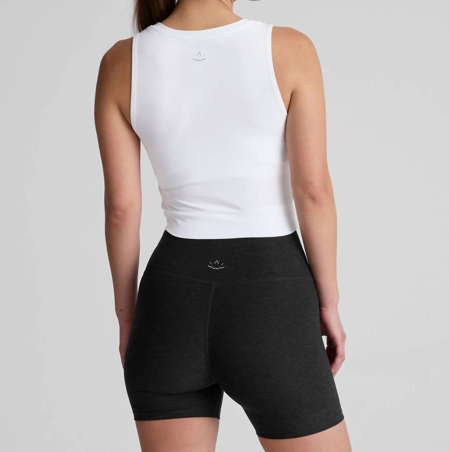 Beyond Yoga - Featherweight Center Stage Cropped Tank