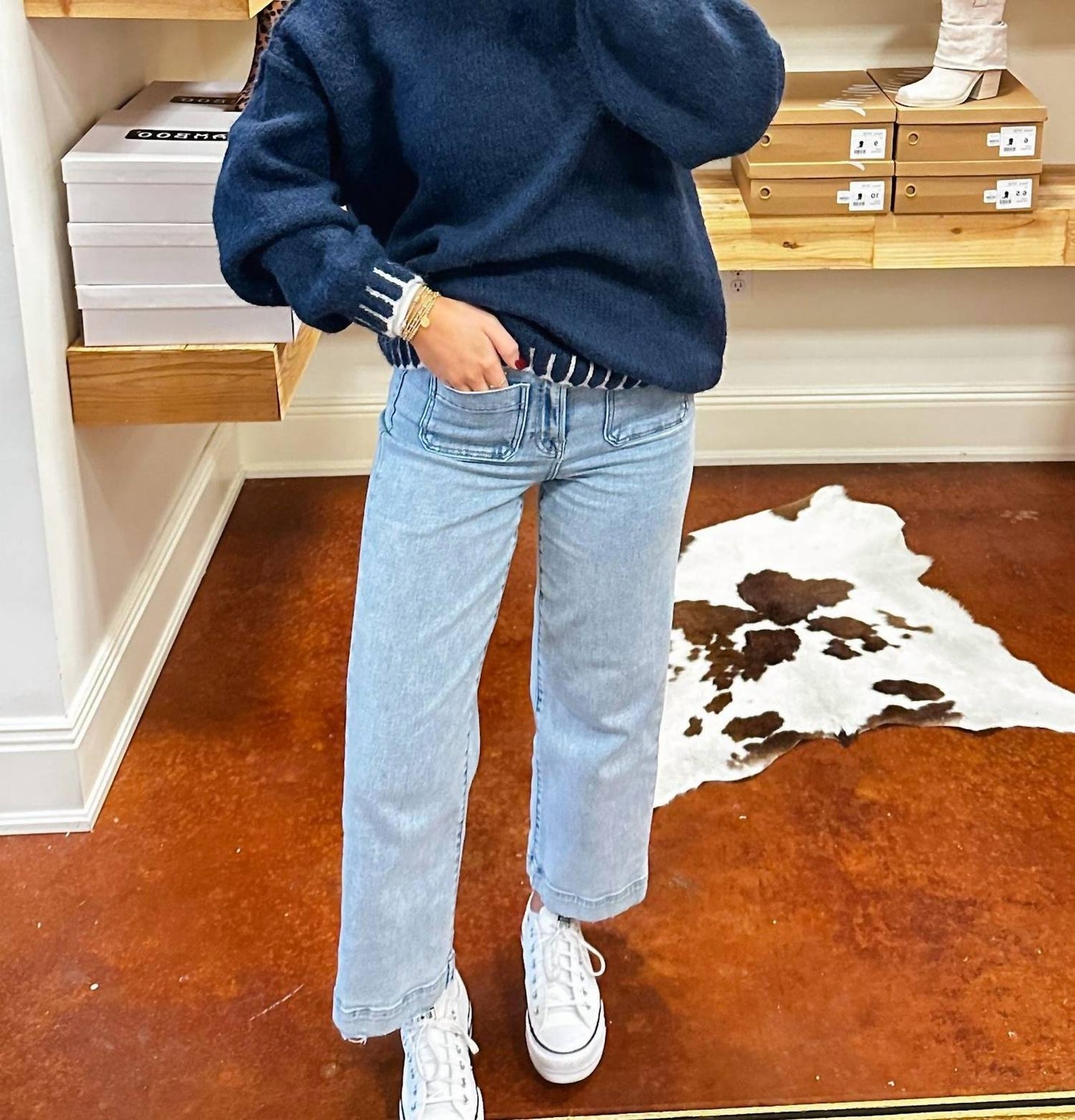 &Merci - Sweater With White Contrast Stitching