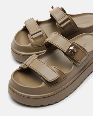 Steve Madden - Sandália Bigschmona Jelly Feminina