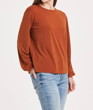Another Love - Camiseta Matilda com gola redonda e manga comprida