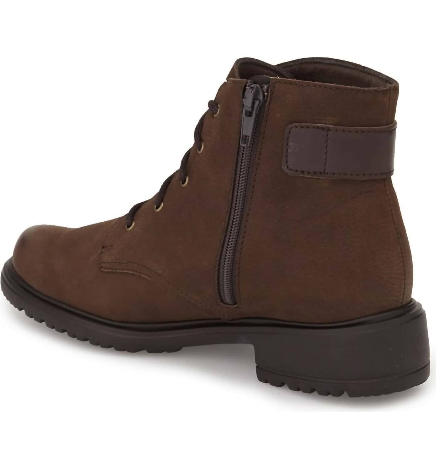 Munro - Women's Bradley Tumbled Nubuck Water Resistant Boot