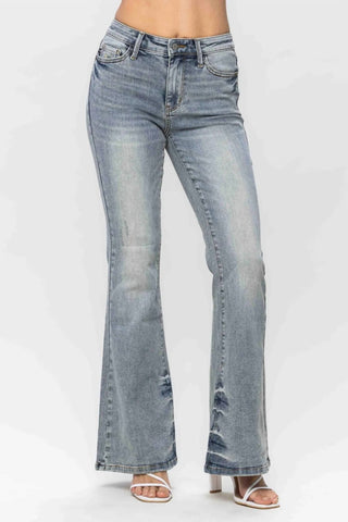 Judy Blue - Calça jeans flare com detalhe de alfinete colorido