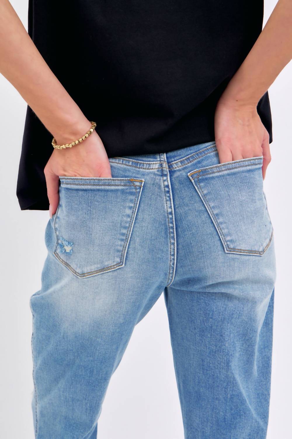 Judy Blue - High Rise Patch Pocket Distressed Cuffed Boyfriend Jeans