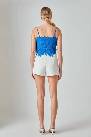 2.7 August Apparel - Top curto de renda ajustado