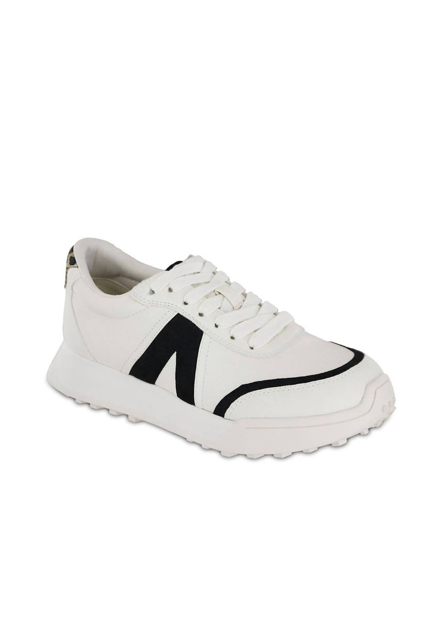 Everyday Chic Boutique - Women's Leopard Sneakers