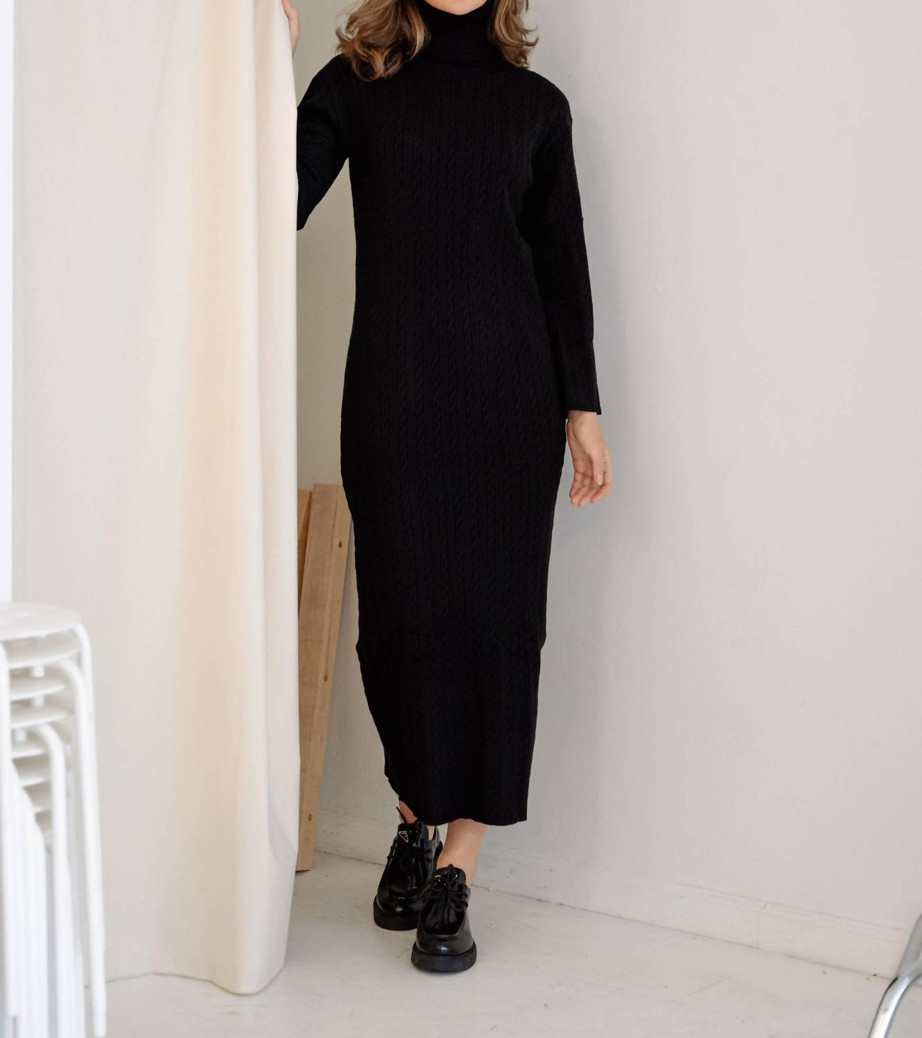 Mima Rosso - Cable Knit Bell Sleeve Dress