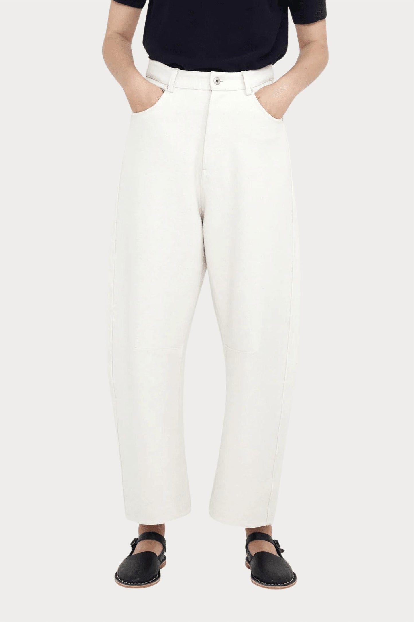 7115 By Szeki - Relaxed Curve Legged Trouser