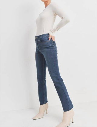 Judy Blue - Calça jeans escura com corte reto