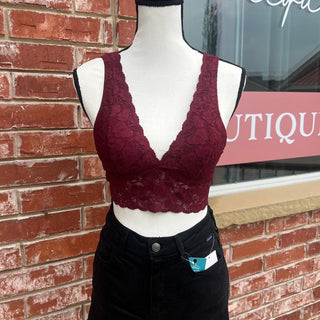 Lista de desejos - Sutiã Bralette de renda recortada