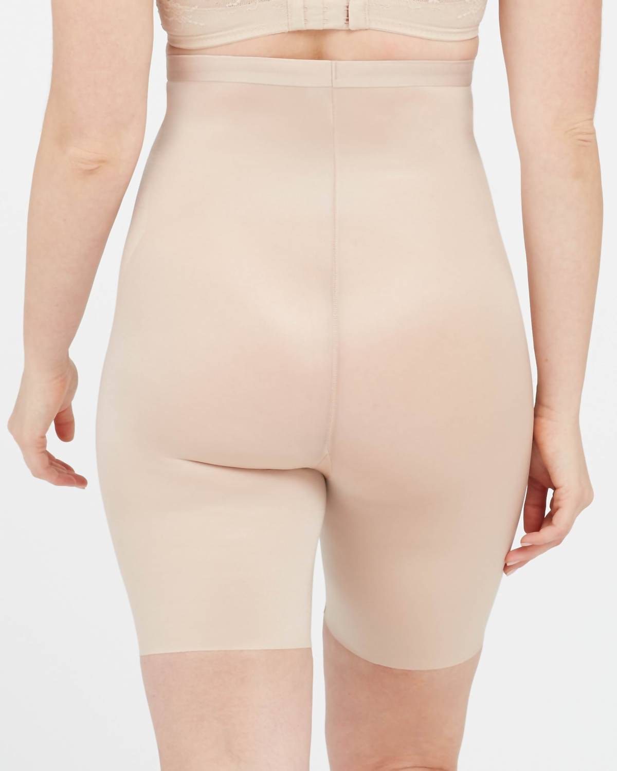 Spanx - Thinstincts Midthigh Short