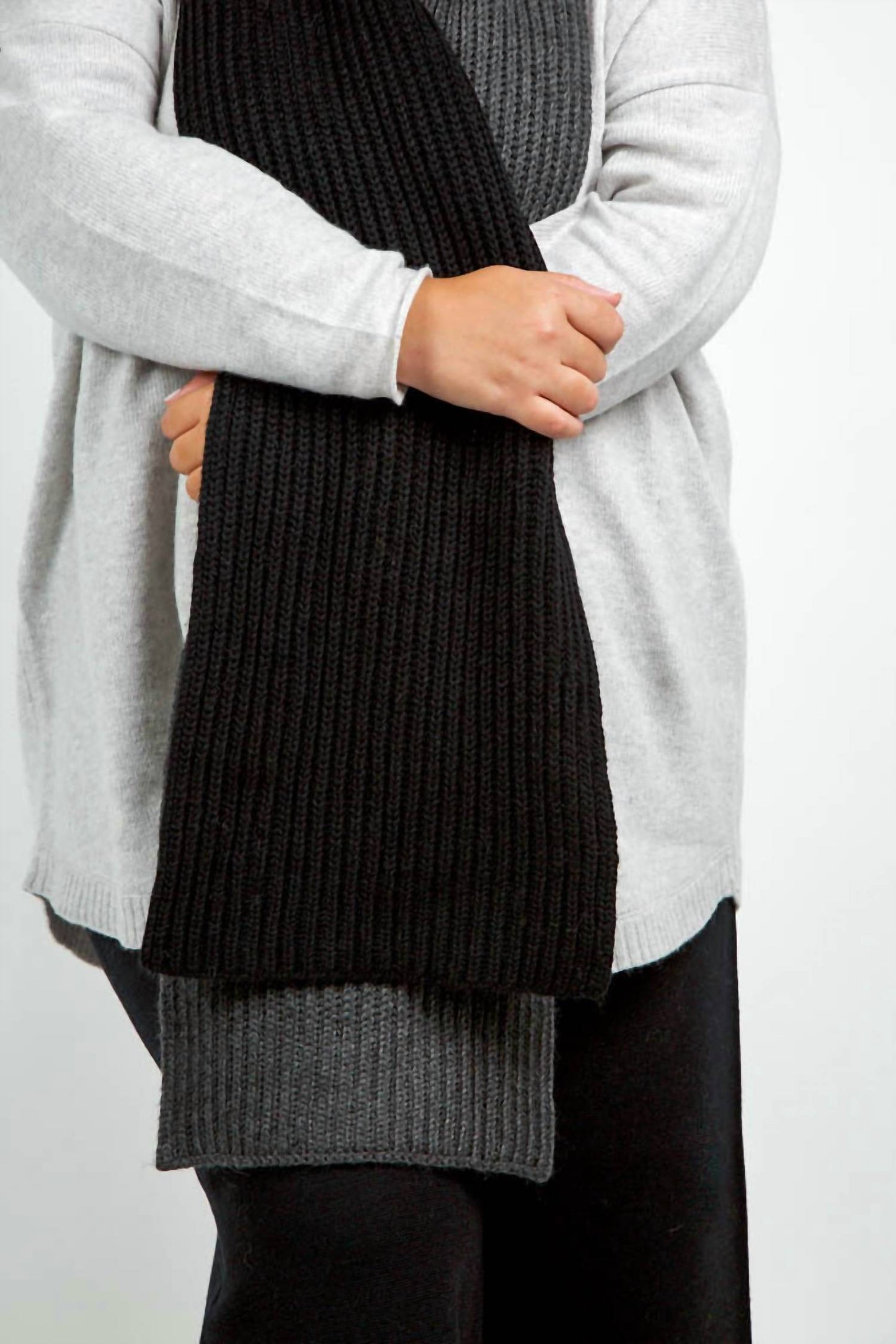 Echo - Ribbed Textured Scarf