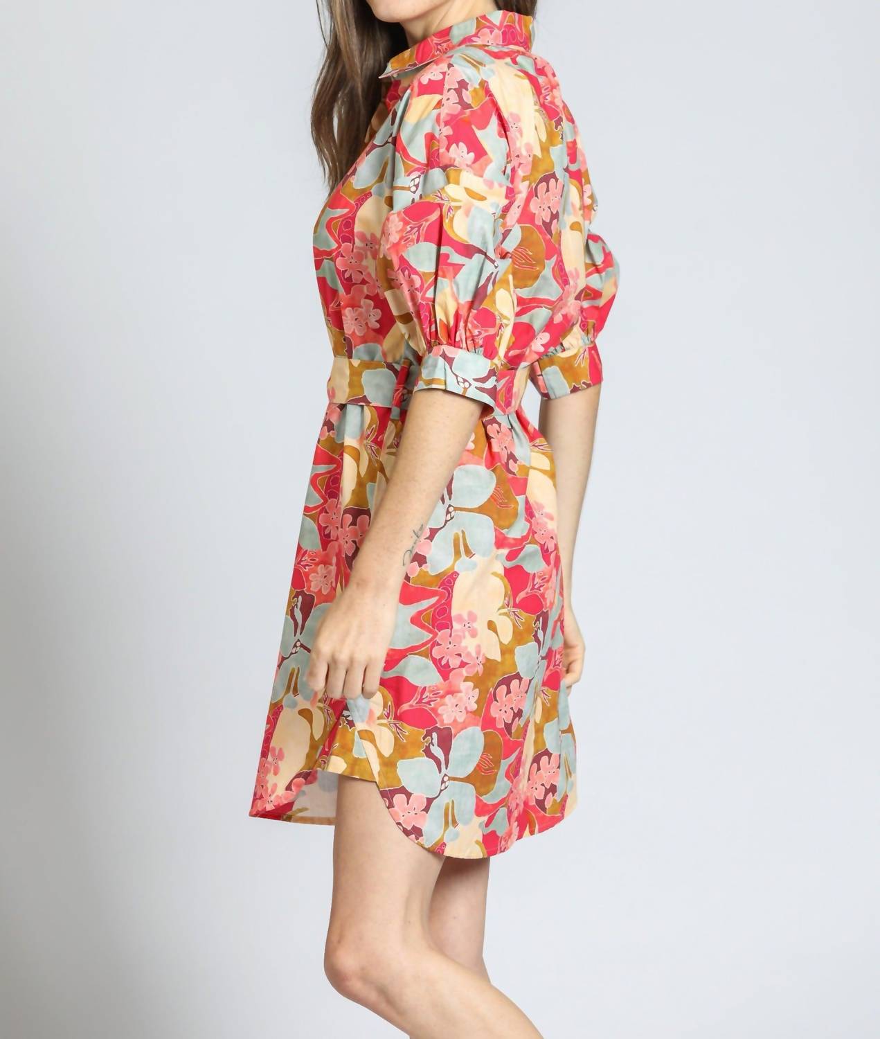 Apny - Belted Puff Sleeve Dress
