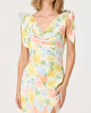 Astr - Vestido longo com fenda frontal na coxa Allexina